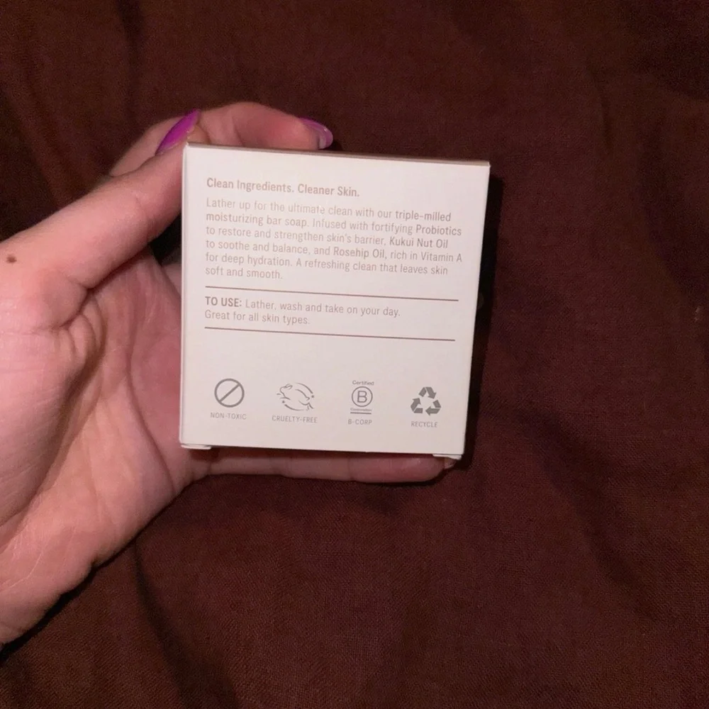 Moisturizing Bar Soap - Brown - Picture 2 of 4